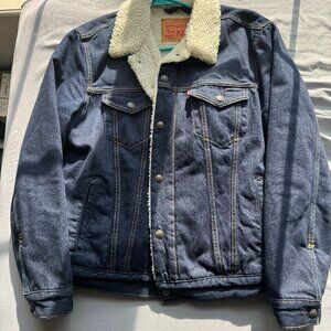 Levi's Men Type III Sherpa Trucker Jacket